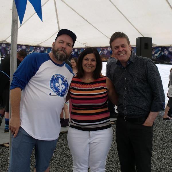 Fete nationale 2018 à Saint-David - Linda Cournoyer, Sylvain Rochon et un représentant de la SSBCQ